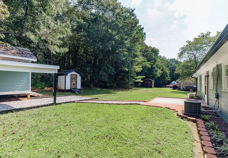 330 Monty Dr — Photo 29