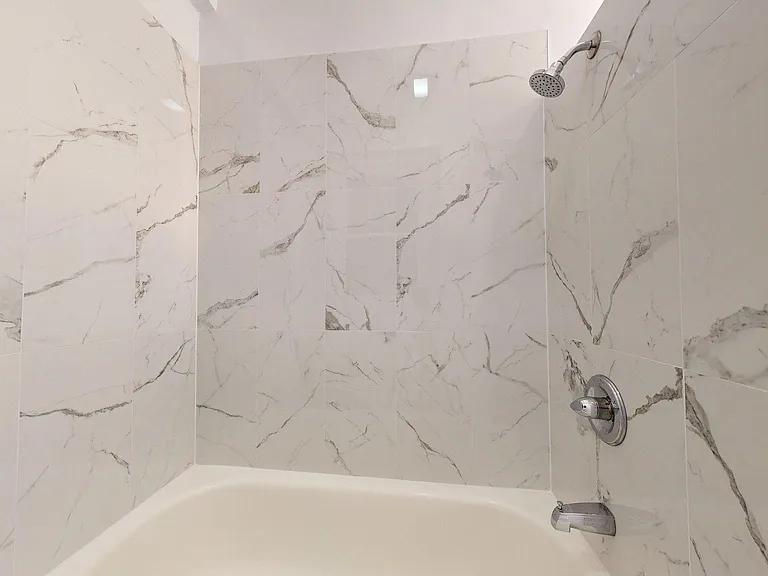 1060 Bush Street — Photo 24
