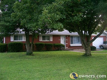 3 bedroom brick, great location