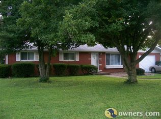 302 Crestwood Dr, Collinsville, IL 62234