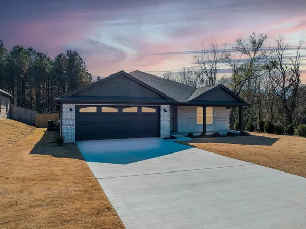1711 Meadowbrook Dr SE, Cullman, AL 35055