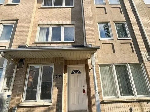 29 Rosebank Dr #707, Toronto, ON M1B 5Y7