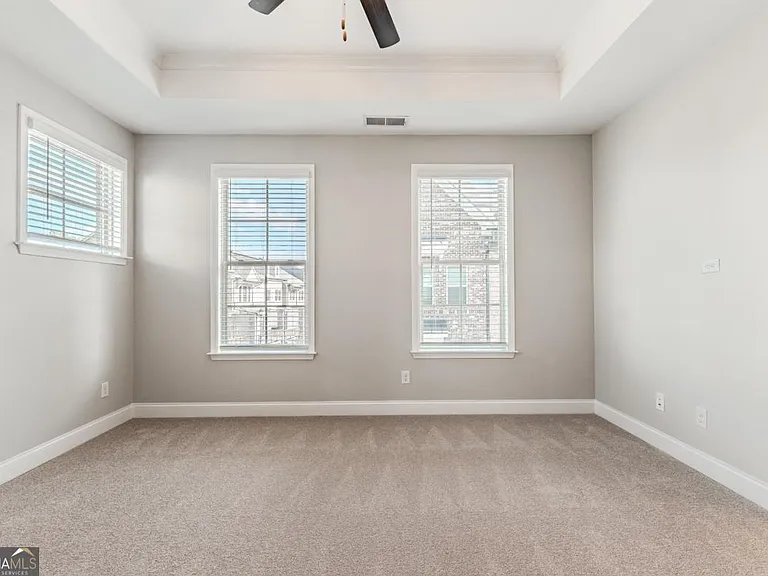 5051 Pinckney Ln — Photo 40