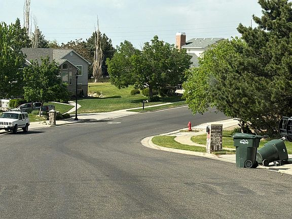 4th image of 702 Elk Meadow Loop