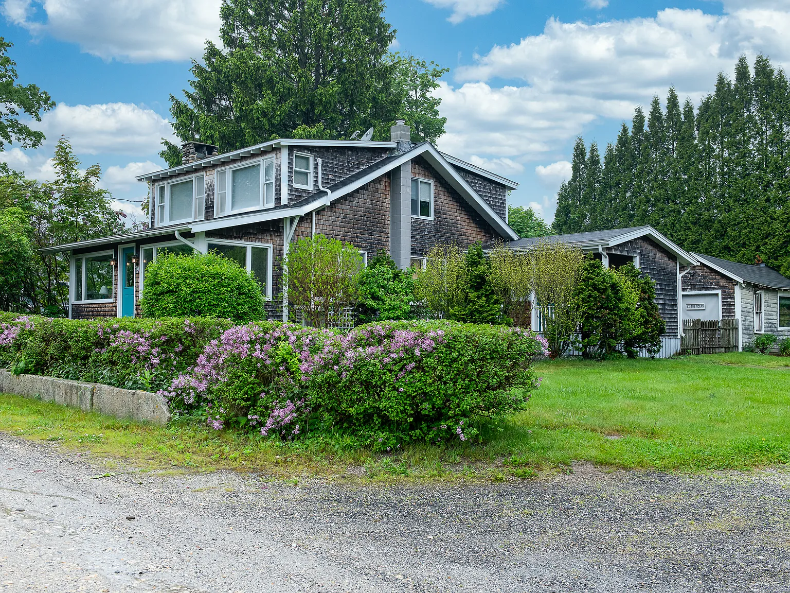 3 bed, 2.5 bath, 1662 sqft, $2,500 — Photo 4
