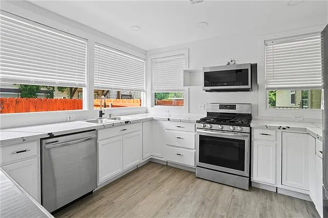 805 S Olive St #C — Photo 4
