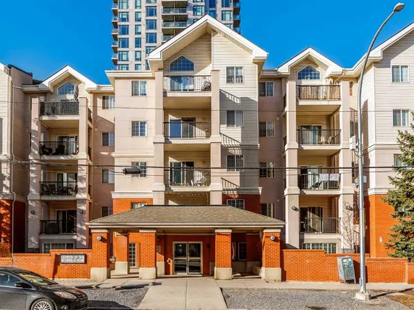 126 S 14th Ave SW #416, Calgary, AB T2R 0L9