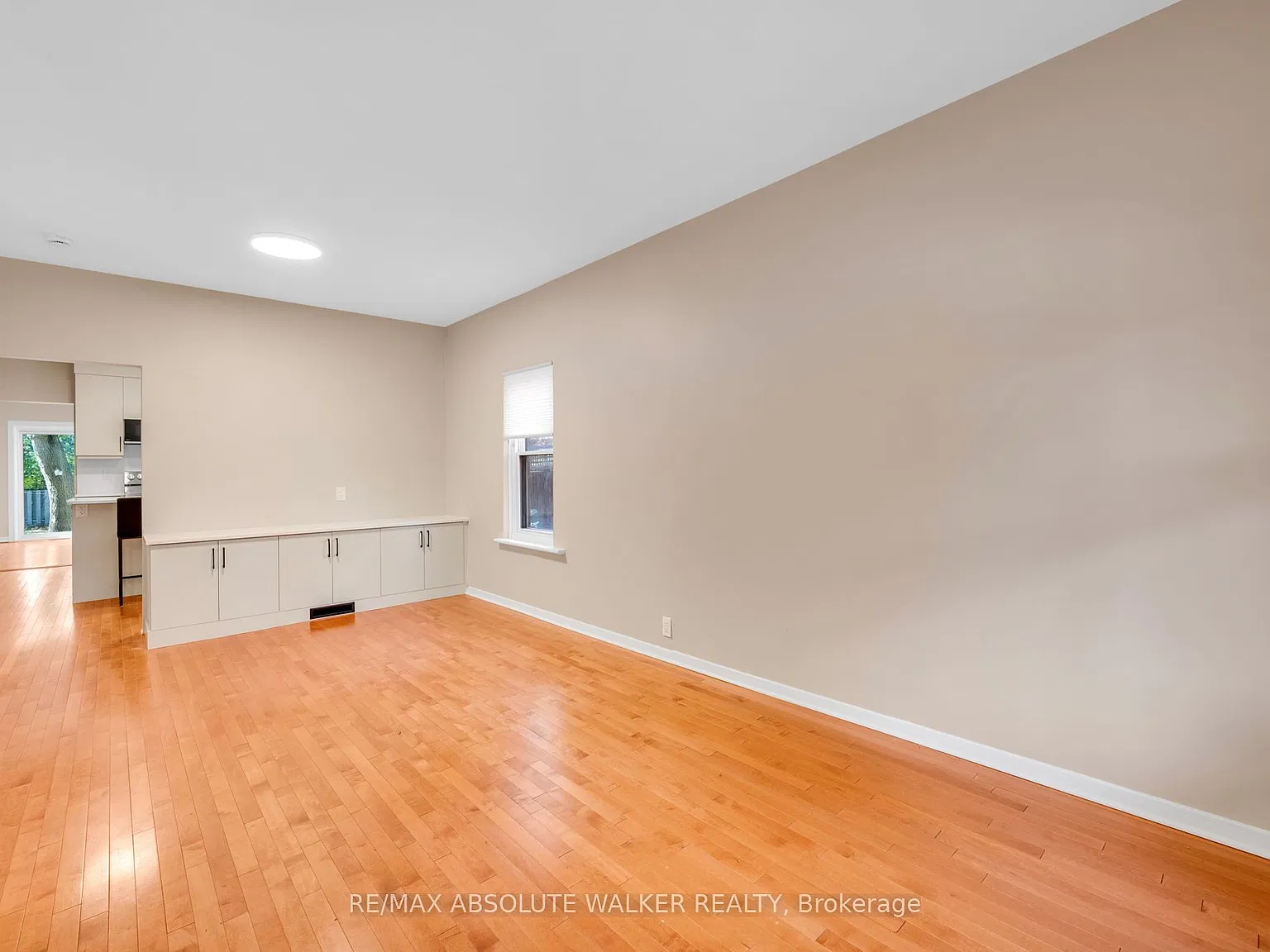 3 bed, $3,850 — Photo 3