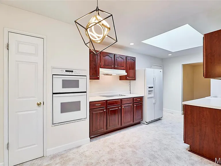 415 Trail Grove Ct — Photo 9