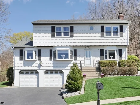 26 Scrivani Dr, Wanaque Boro, NJ 07465