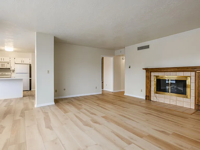 245 N Vine St #803 — Photo 2