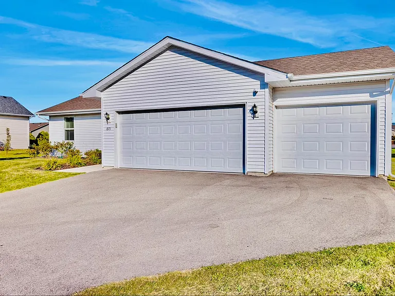 871 Fuller Ln — Photo 12
