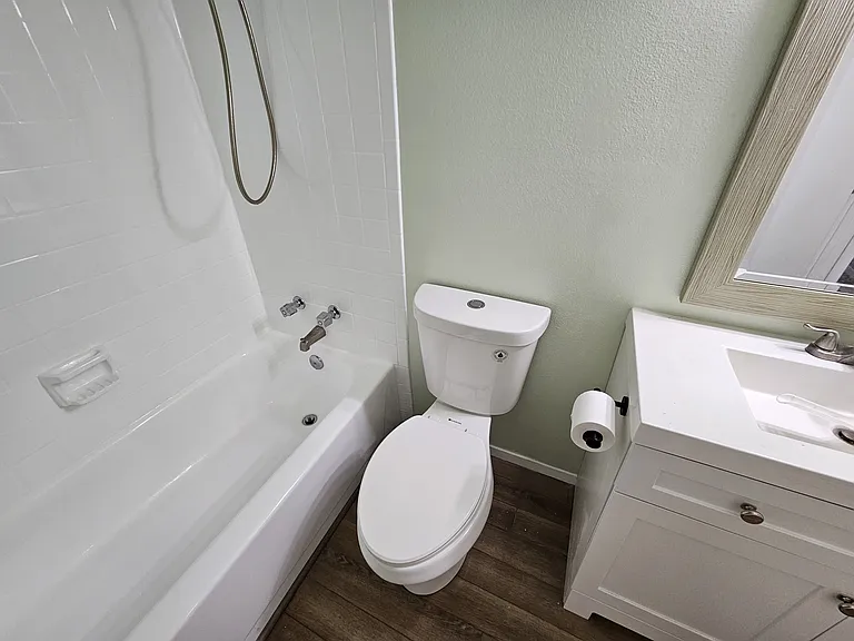 7628 Lexington Manor Dr — Photo 15