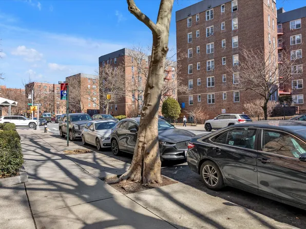 67-12 Yellowstone Boulevard image 24 of 24