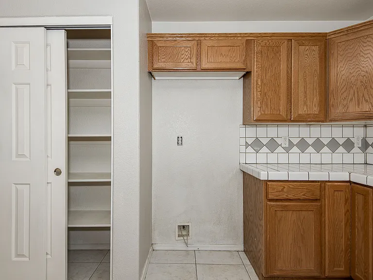 2195 E Emerald River Way — Photo 10