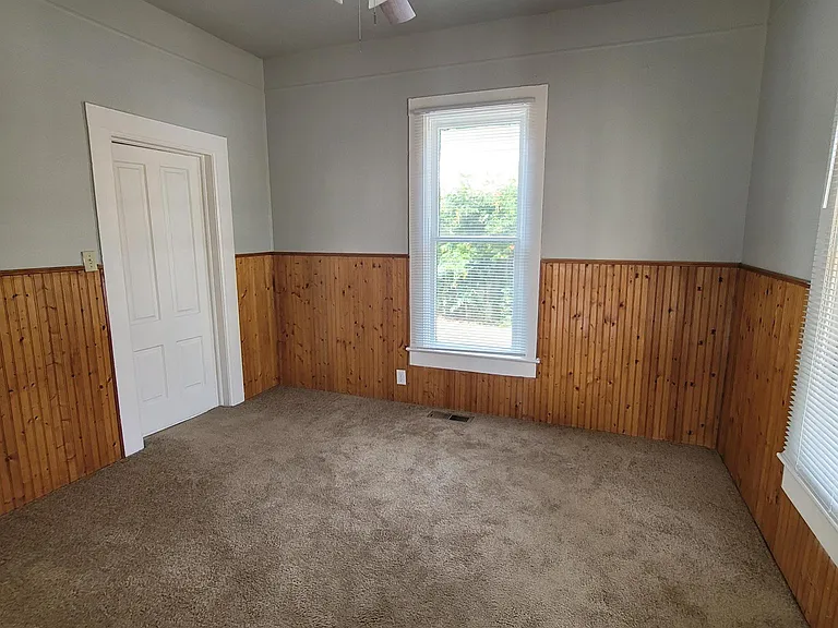 632 Walnut St SW — Photo 7