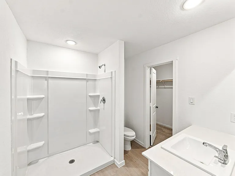 271 Zyra Ave — Photo 17
