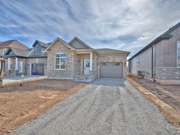 407 Louisa St, Fort Erie, ON L2A 6S5
