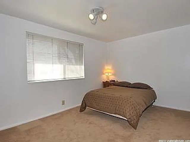 forest bedroom_11062022