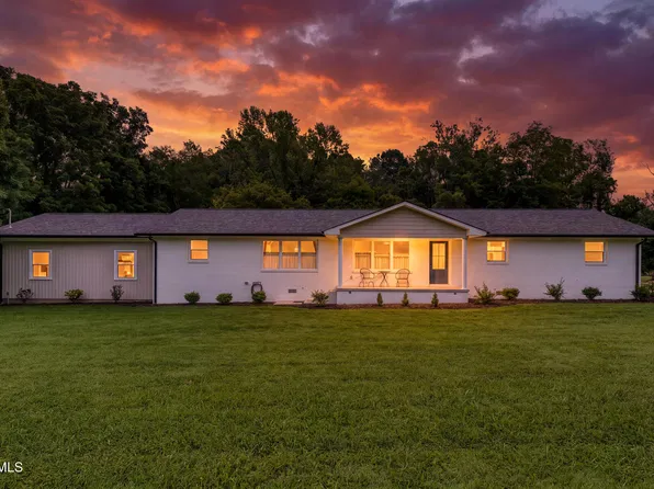 5022 Unicoi Dr, Unicoi, TN 37692