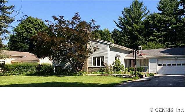 2nd image of 46 Larchwood Dr
