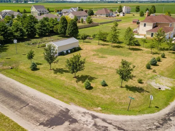 0 Castle Pines Pl, Lincoln, IL 62656