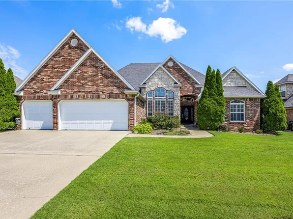 5093 S Strathmore Station Dr, Rogers, AR 72758