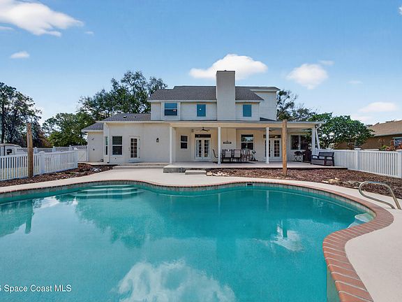 4th image of 210 Grant Rd