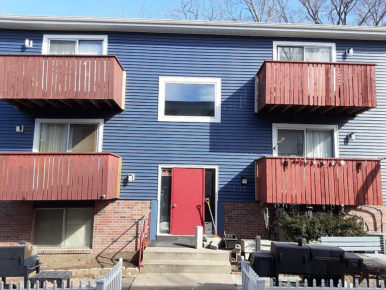 2139 A St #5 — Photo 5