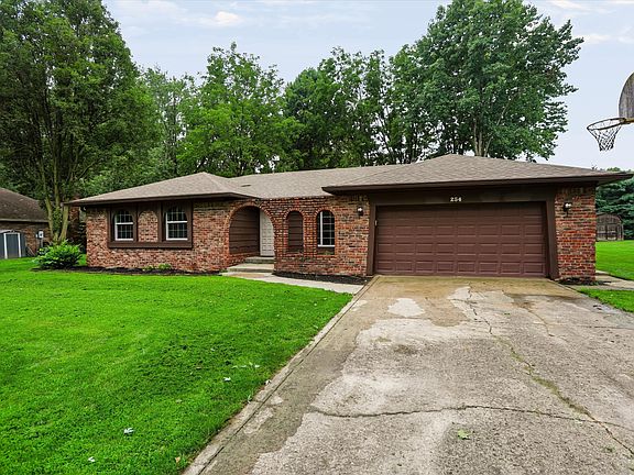 3rd image of 254 Summit Ridge Dr