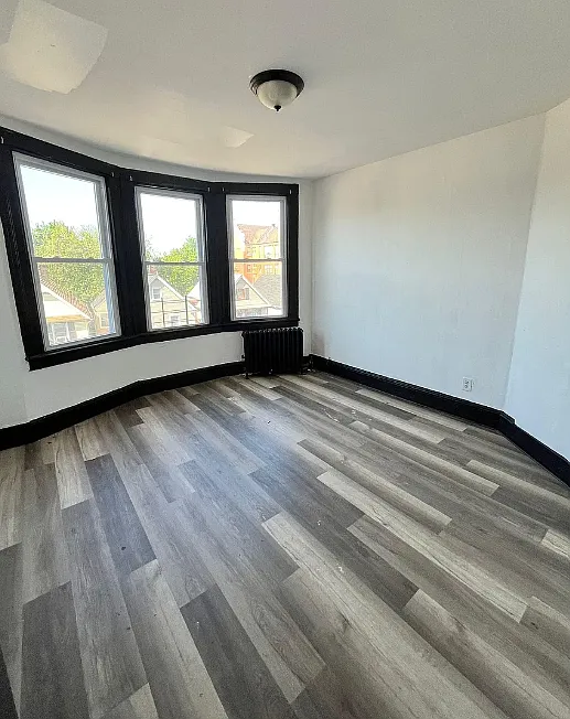 144 Clendenny Ave — Photo 4