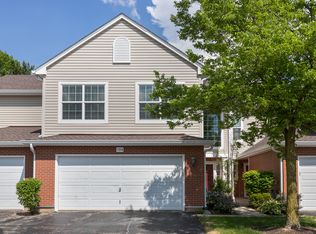 784 Old Checker Ct, Buffalo Grove, IL 60089