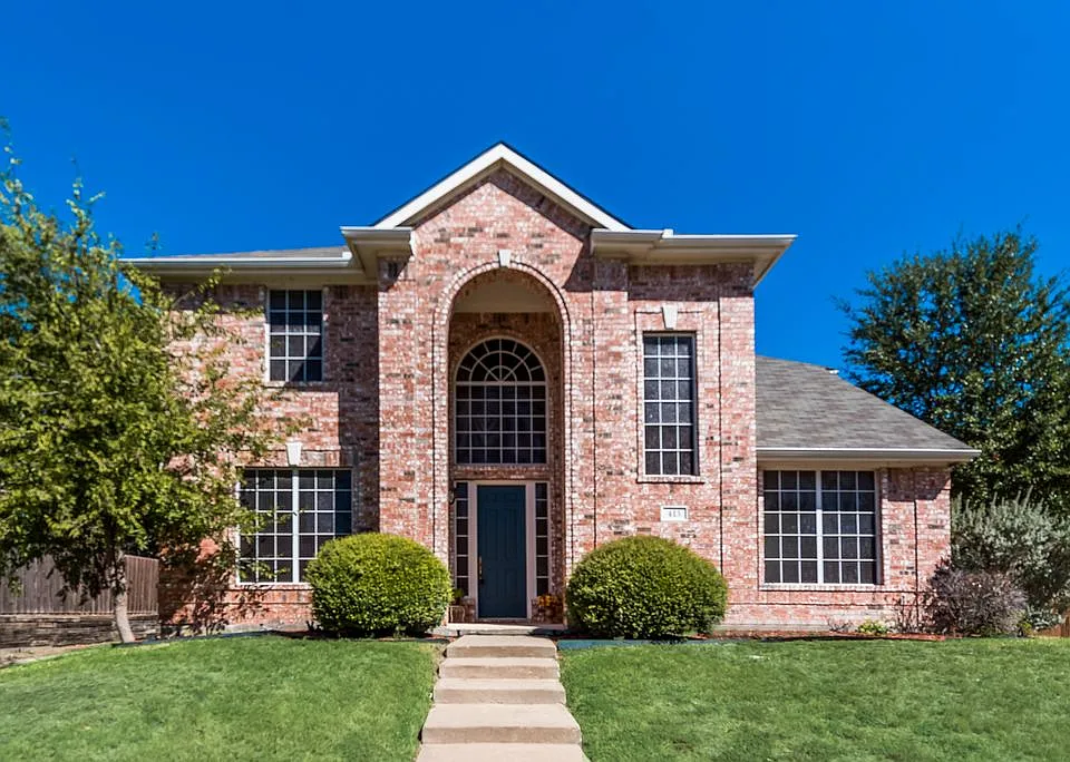 415 Majesty Dr