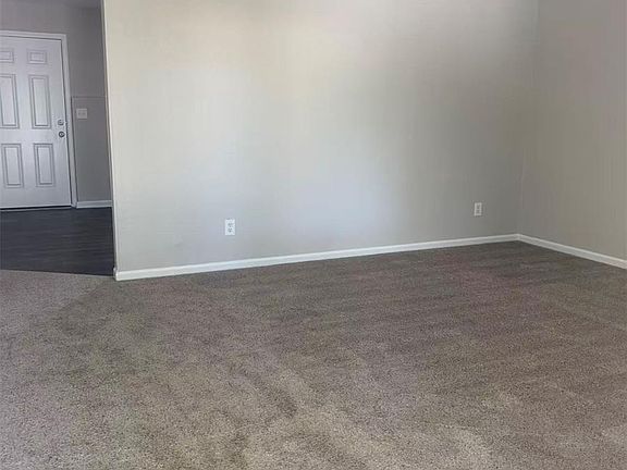3rd image of 3232 W Nevada Pl