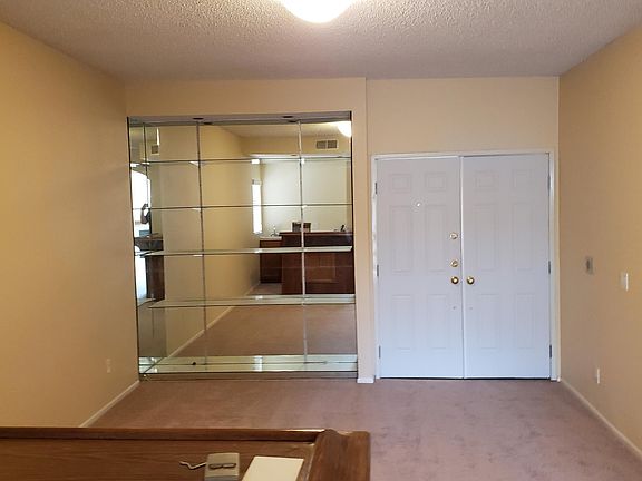 5th image of 5420 Sylmar Ave APT 316