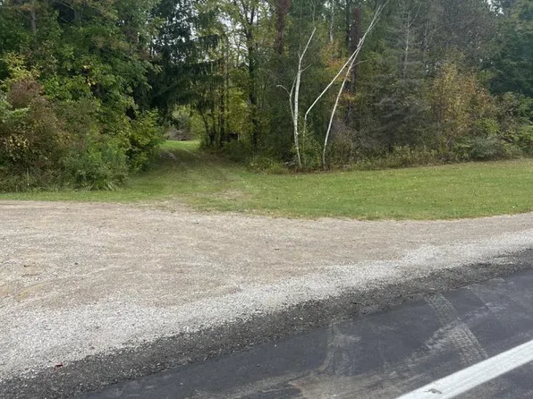 5260 Mertz Rd, Mayville, MI 48744
