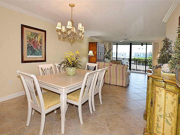 5th image of 1480 Ocean Dr APT 3H