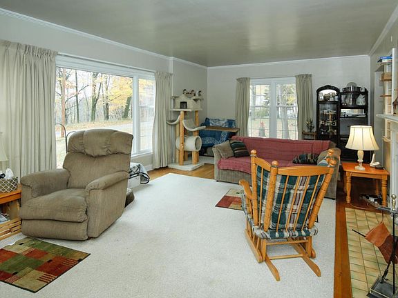 290 Riverside Dr-103