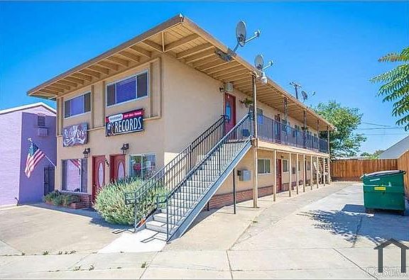 4th image of 1049 Jefferson Blvd #4
