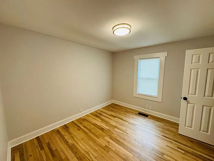 1511 Humes Ave NE — Photo 19