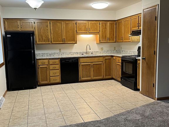 5th image of 7008 Longmeadow Rd