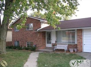 792 Provincetown Rd, Auburn Hills, MI 48326