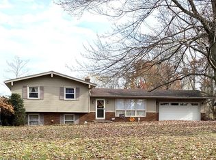 1222 Howell Rd, East Palestine, OH 44413