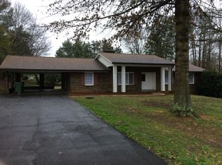 307 Broken Saddle Ln, Kernersville, NC 27284