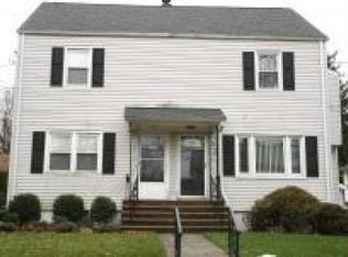 640 Harrison St, Rahway, NJ 07065