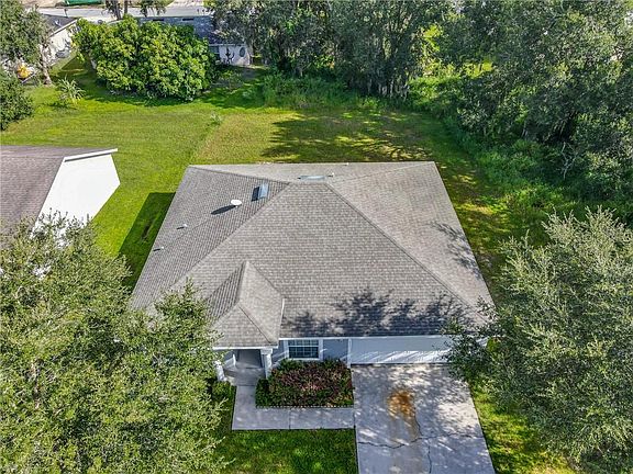 2nd image of 417 Magpie Ct