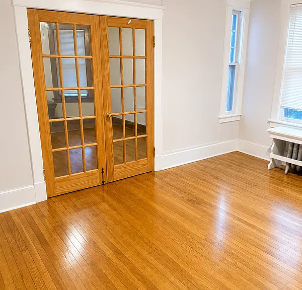921 Park Ave #6 — Photo 5