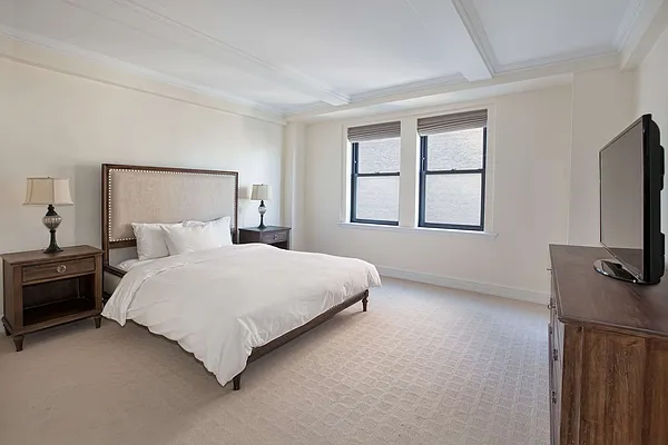 Rented by Compass | media 6