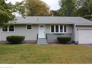 50 Jackson Rd, Bloomfield, CT 06002
