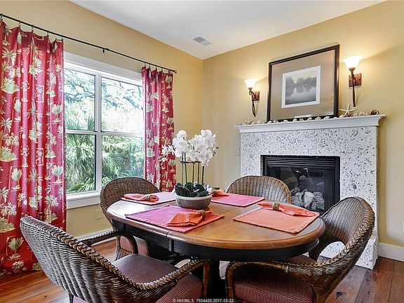 4th image of 48 Forest Beach Dr